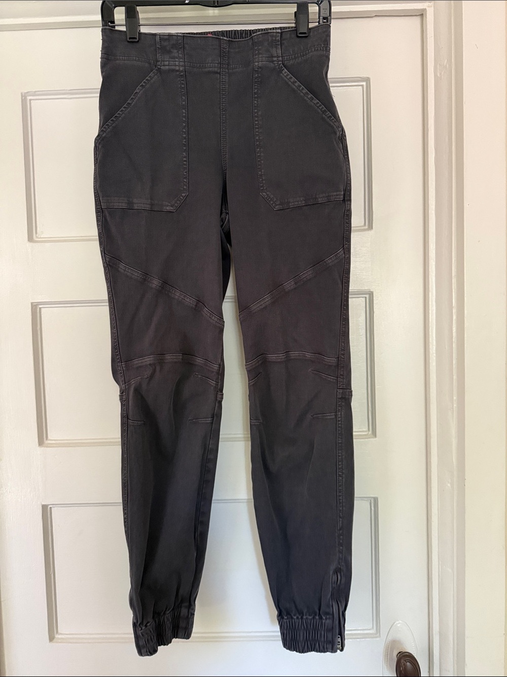 Spanx Stretch Twill Utility Jogger Pants Washed Grey Size M Zip Ankle